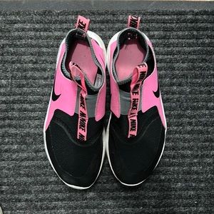 Nike - Flex Runner Sneakers, Girls